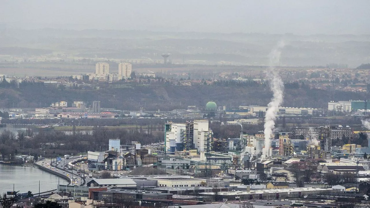 « Polluants éternels » : la vallée de la chimie dans la tourmente