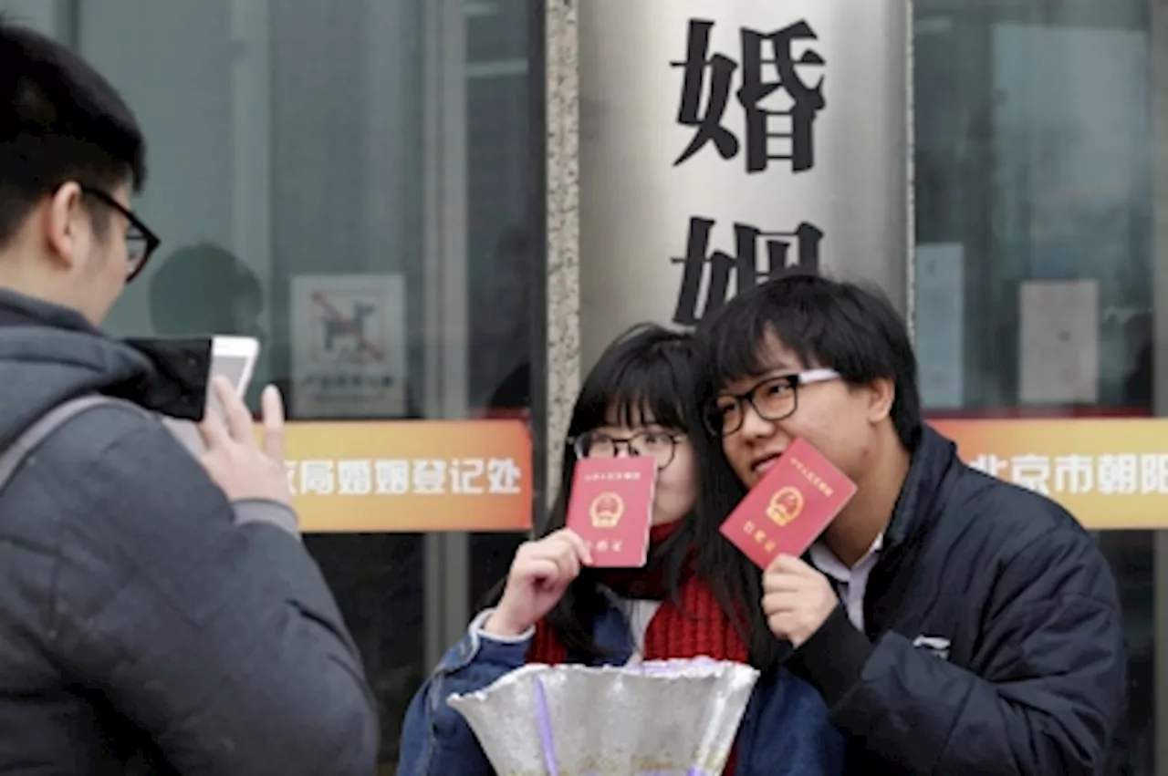 More Chinese tied the knot in 2023, lifting marriage rates for first time in nine years