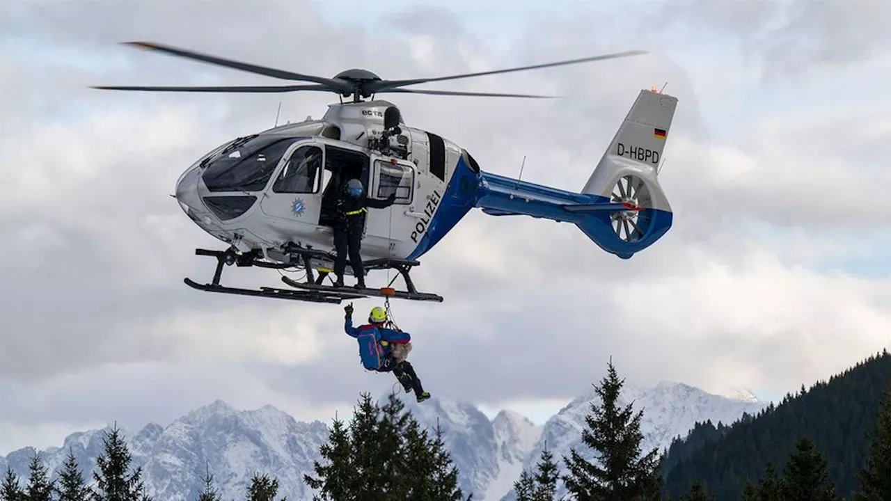 Bergsteigergruppe steckt in Alpen fest: Video zeigt Einsatz