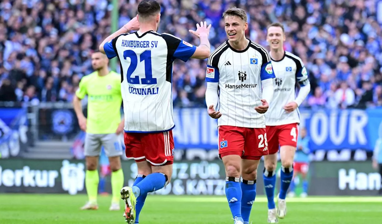 Baumgart verrät: HSV-Torschütze Muheim sollte gar nicht spielen