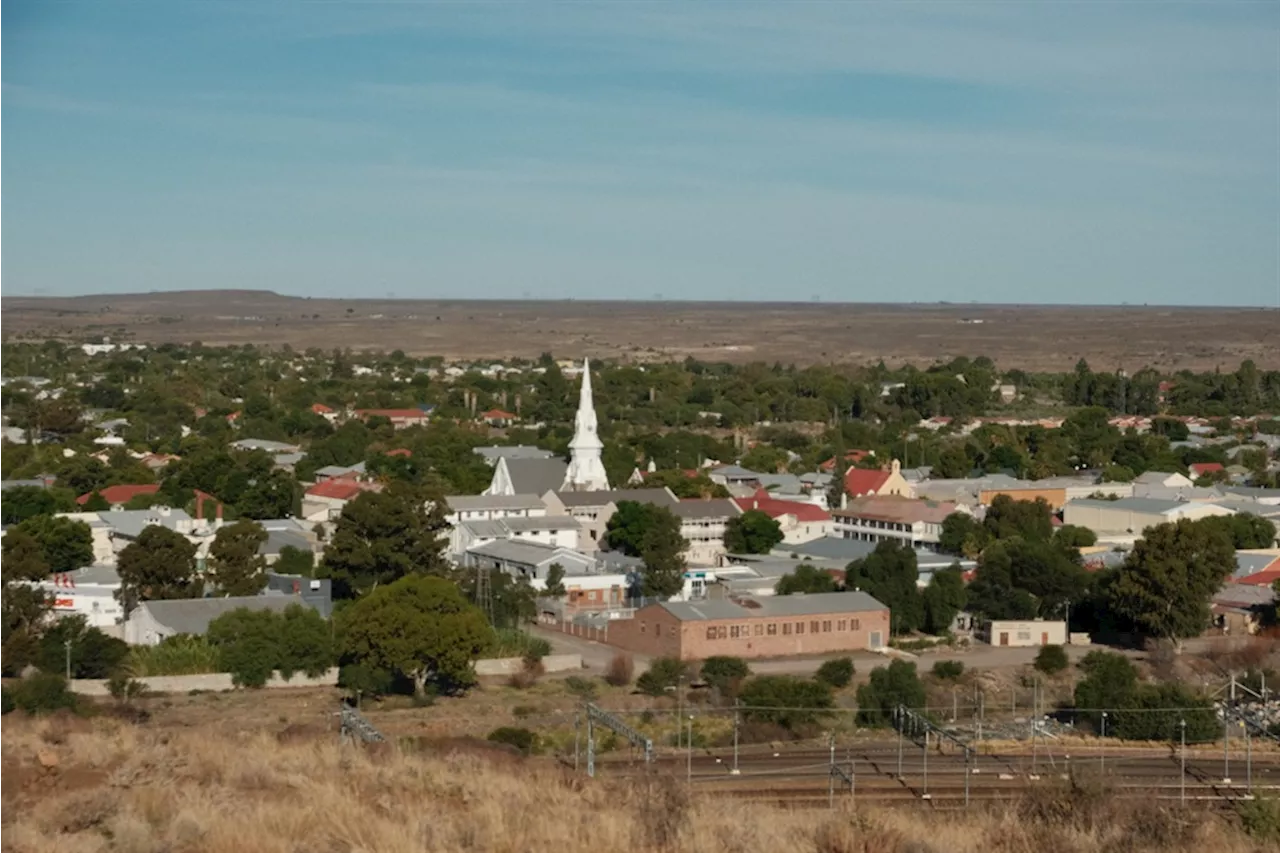  'We will not let our town go down' - Beaufort West residents vow to 'protect' community