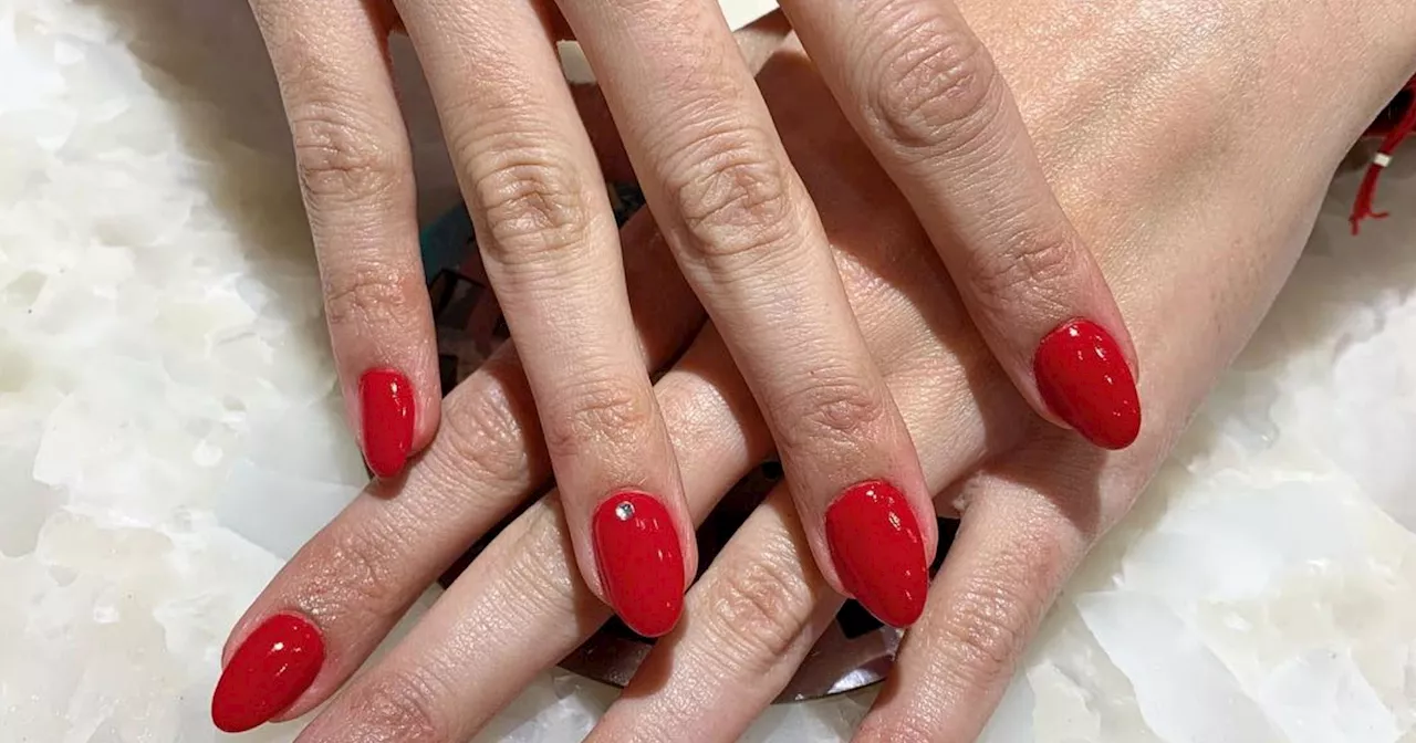 Introducing The Dip Manicure: A Fun Alternative To Gel Nails