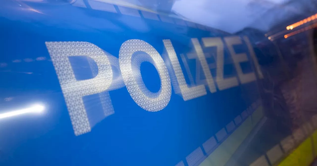 Gelsenkirchen:Messerattacke, 62-Jähriger am Busbahnhof verletzt