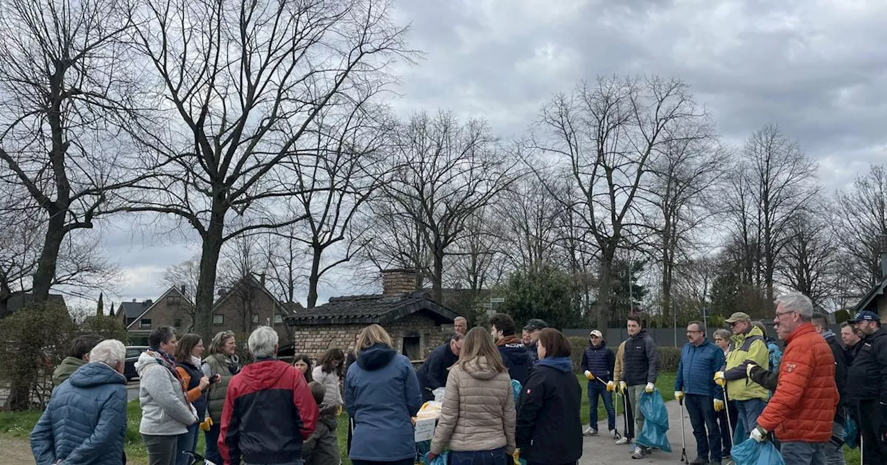 Neuss: Nummernschilder bei Frühjahrsputz in Neuss-Hoisten gefunden​Sc