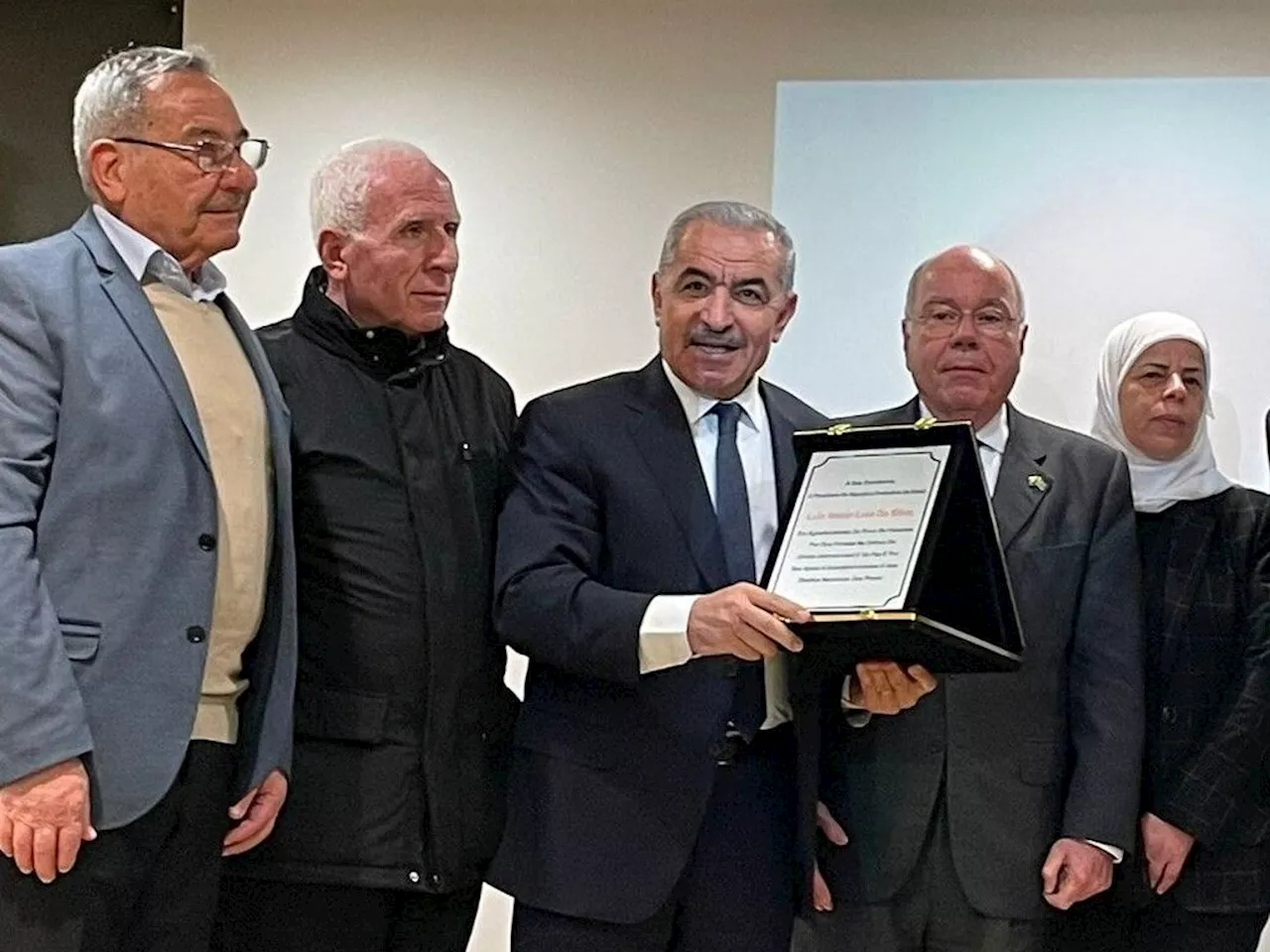 Fundação palestina homenageia Lula na Cisjordânia