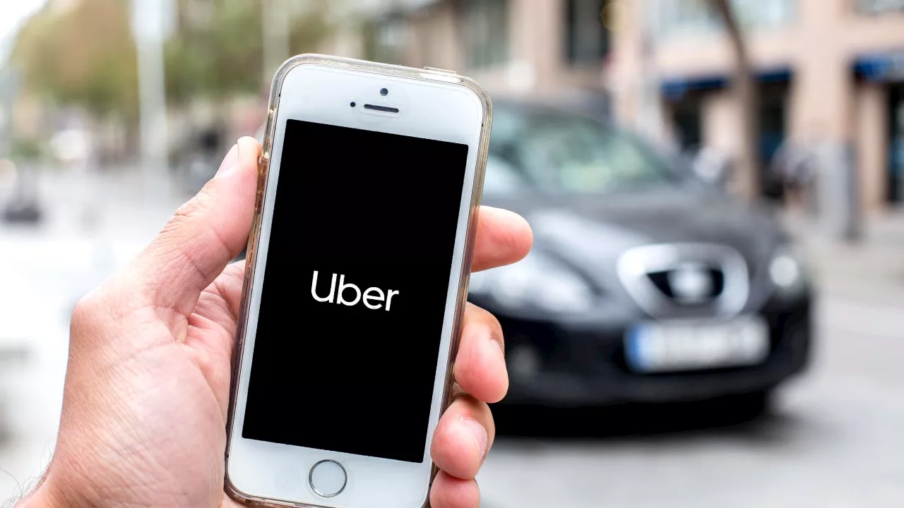 Uber agrees to pay Aussie taxi drivers $272 million in historic settlement