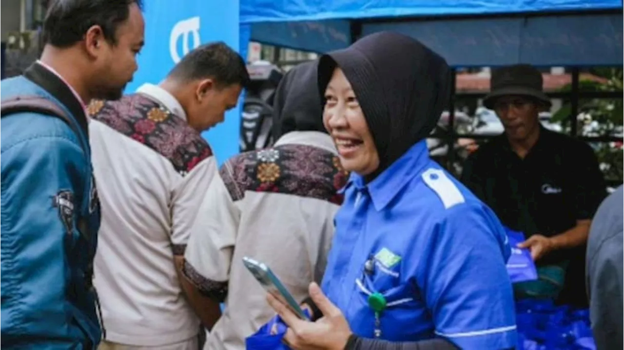 Lengkapi Kebersamaan Buka Puasa, Midea Distribusikan Ribuan Paket Takjil Gratis di Jabodetabek