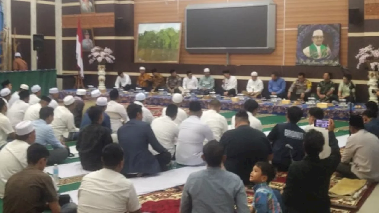 Sandiaga Uno Buka Puasa di Rumah Dinas Bupati Tanjung Jabung Barat Jambi