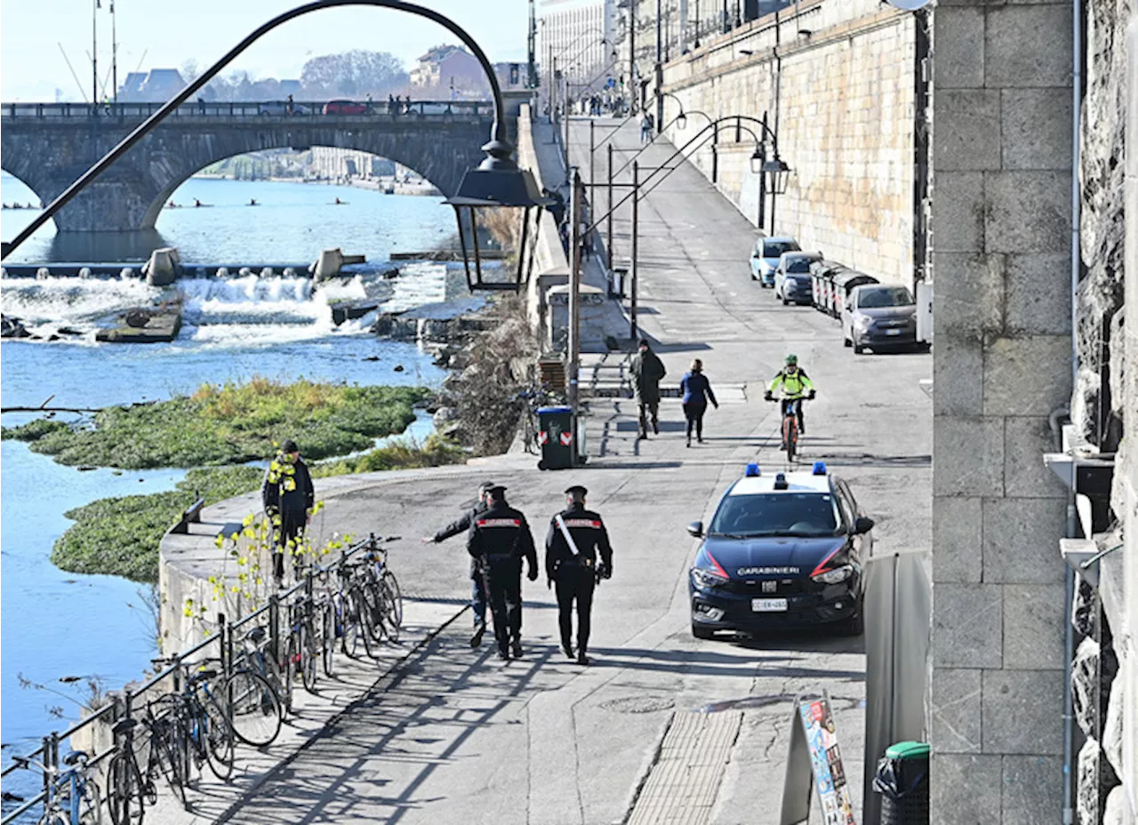 Ferì uno studente lanciando una bici a Torino, condannato a 10 anni e 8 mesi