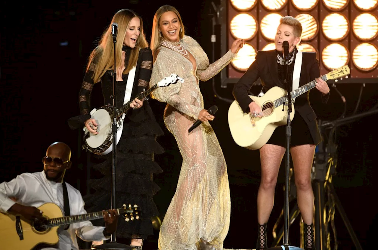 Here’s Why Fans Think Beyoncé Is Calling Out the CMA Awards