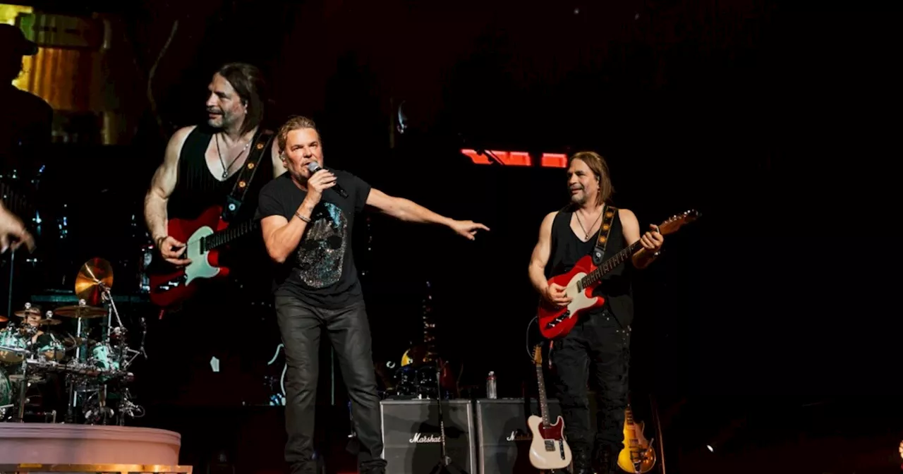 Maná, ante más de 80.000 personas, se presentó por primera vez en el Festival ‘vive Latino’