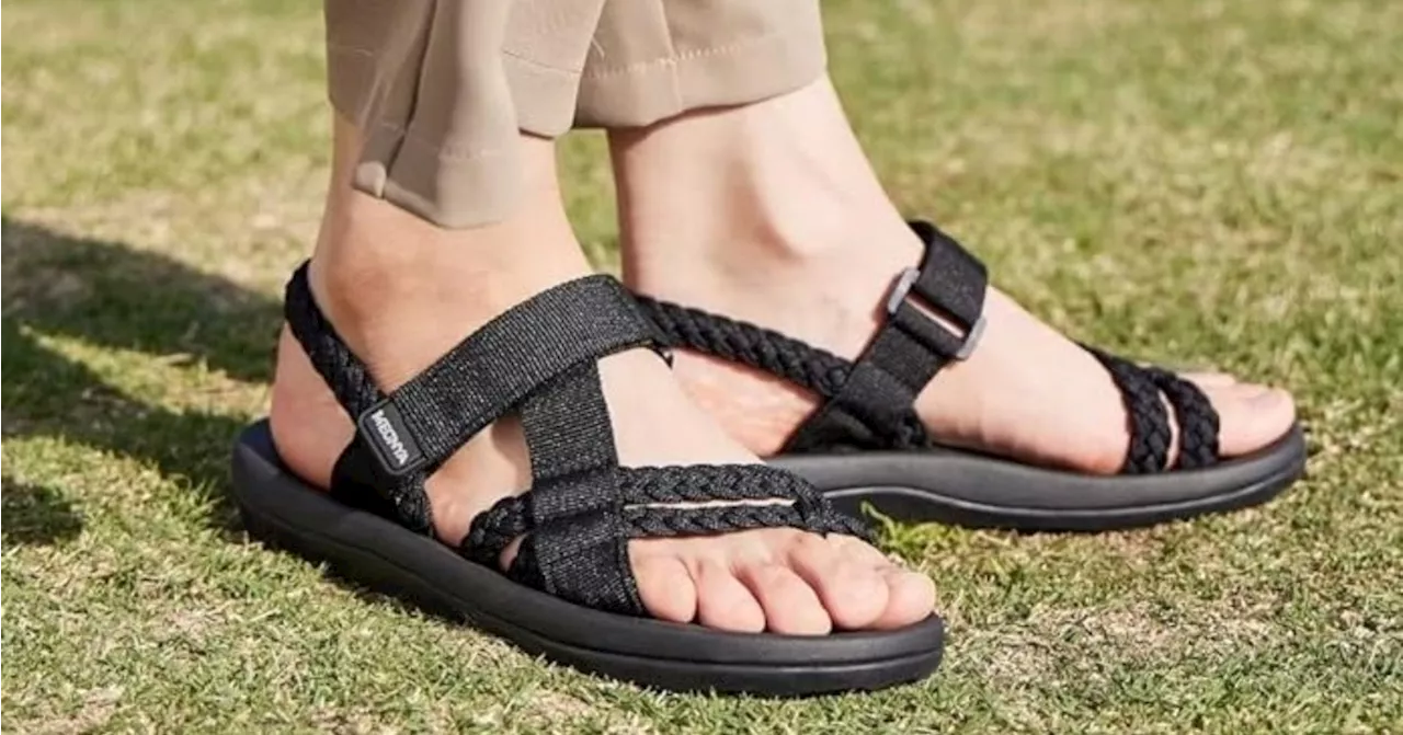 Comfortable Walking Sandals That Reviewers Wore On Vacation