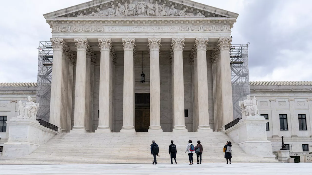 SCOTUS lifts stay on Texas law that gives police broad powers to arrest migrants at border