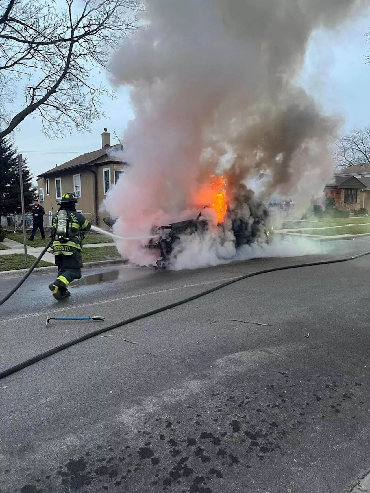 Franklin Park firefighters extinguish vehicle fire then ‘deputize’ kid onlookers to use the hose