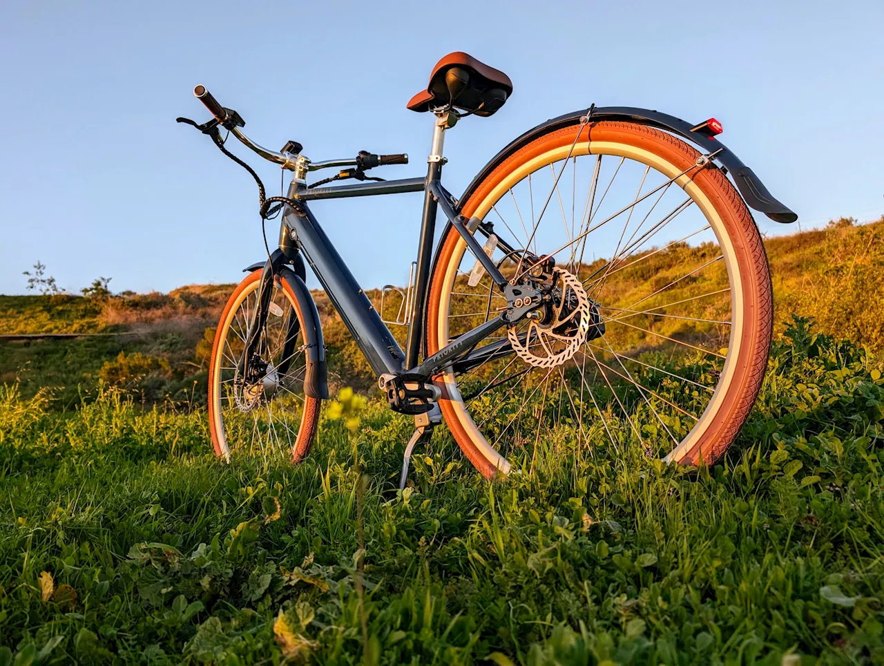 The Priority e-Classic Amps Up The Classic High End Road Cruiser — CleanTechnica Tested