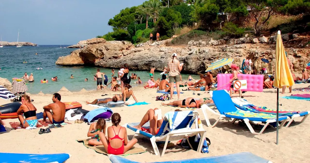 Spain weather warning to UK tourists with holidays booked as maps turn red