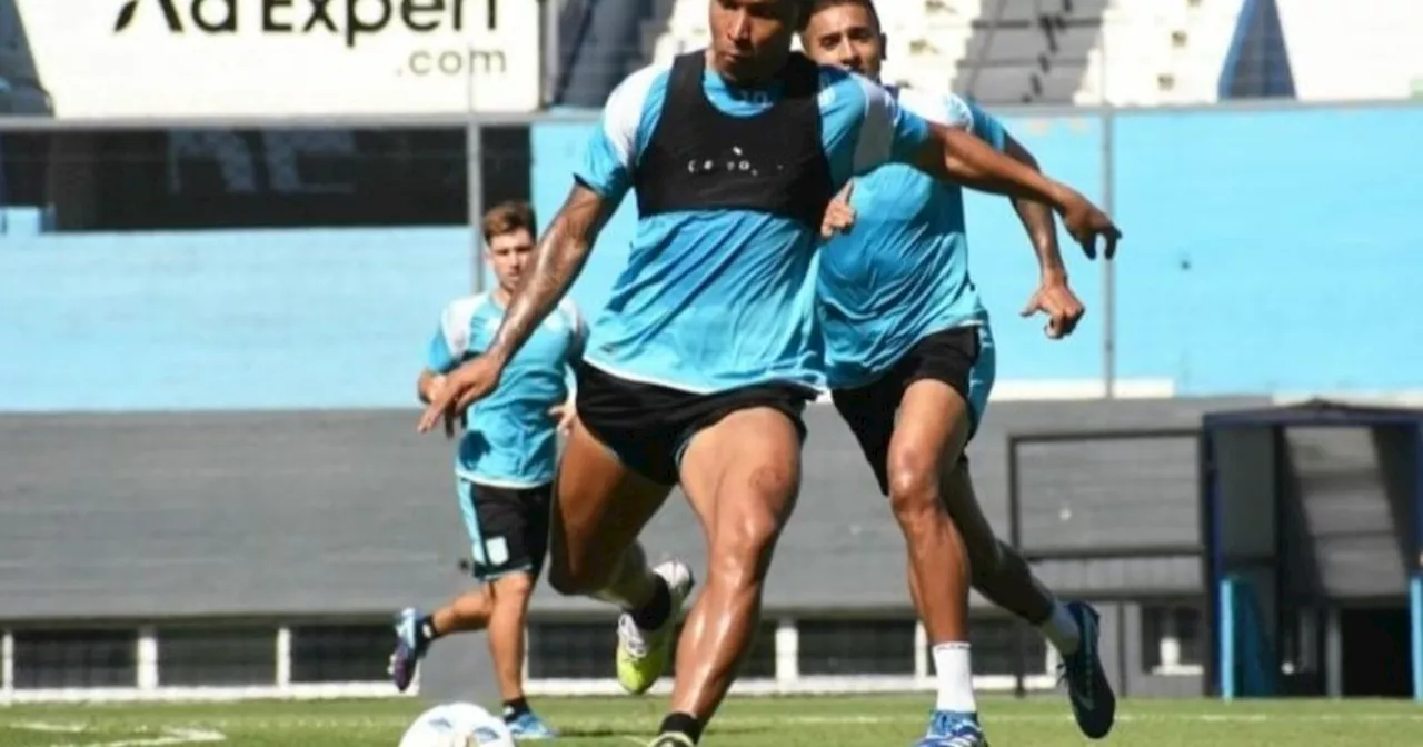 Roger Martínez, otra baja en Racing para el debut en la Copa Argentina