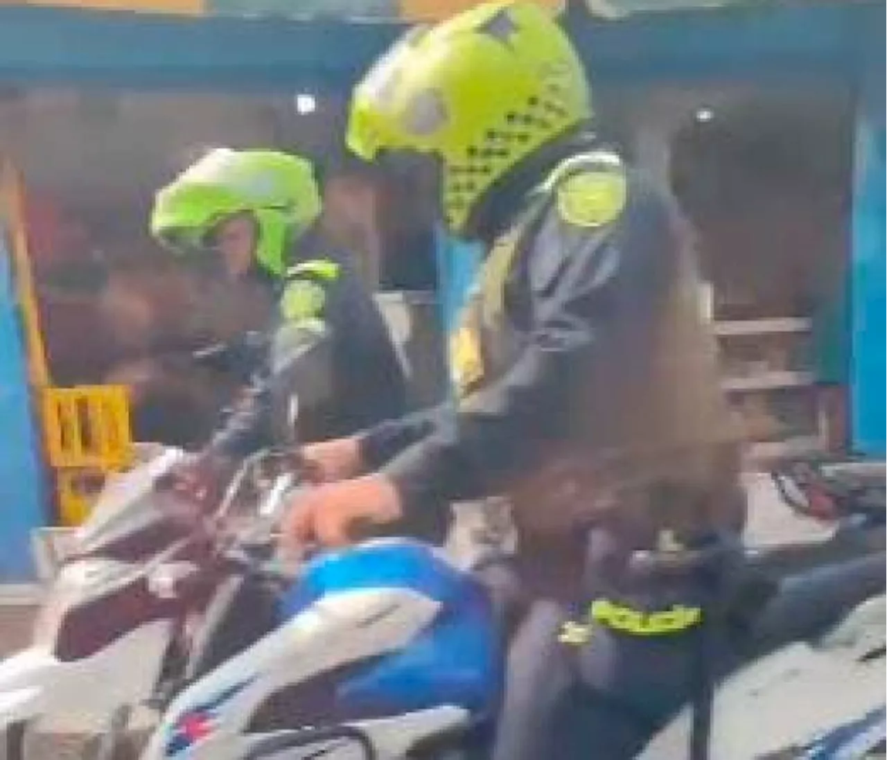 Video: Mujer quedó herida en tiroteo entre policía y ladrones, en El Nazareno