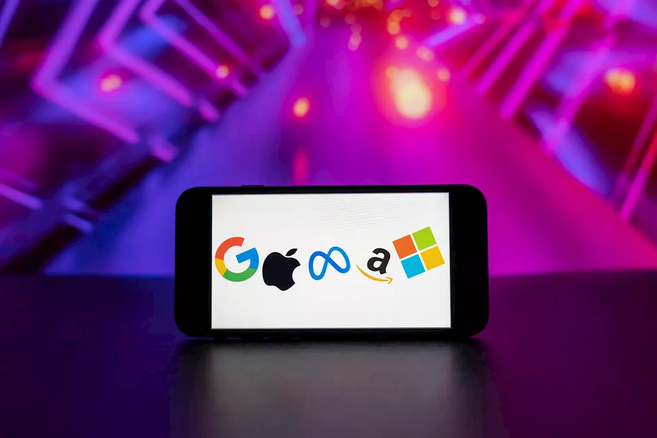 Apple, Microsoft, Google, Meta, Nvidia: os tubarões tecnológicos estão lançados numa guerra sem quartel pela IA que promete fazer sangue