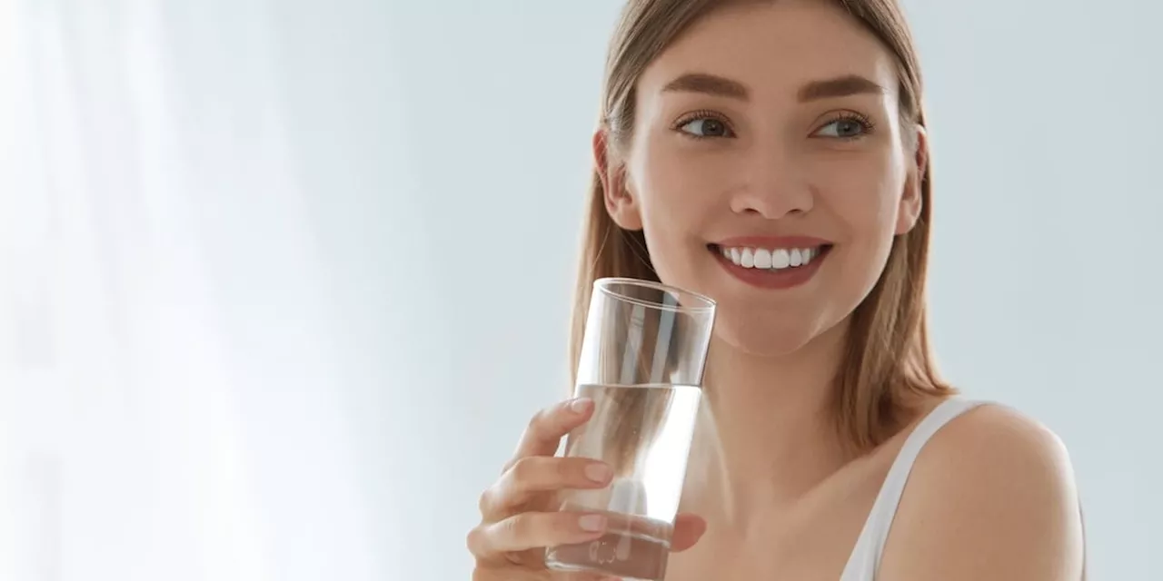 Nicht vergessen: Das passiert mit Ihrem Körper, wenn Sie zu wenig Wasser trinken