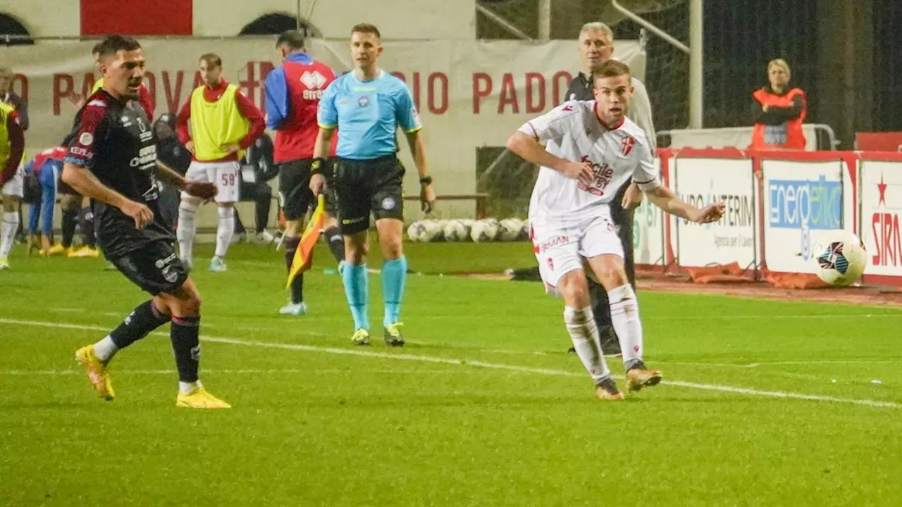 Coppa Italia di Serie C, al Padova il primo round. I tifosi del Catania scatenano il caos