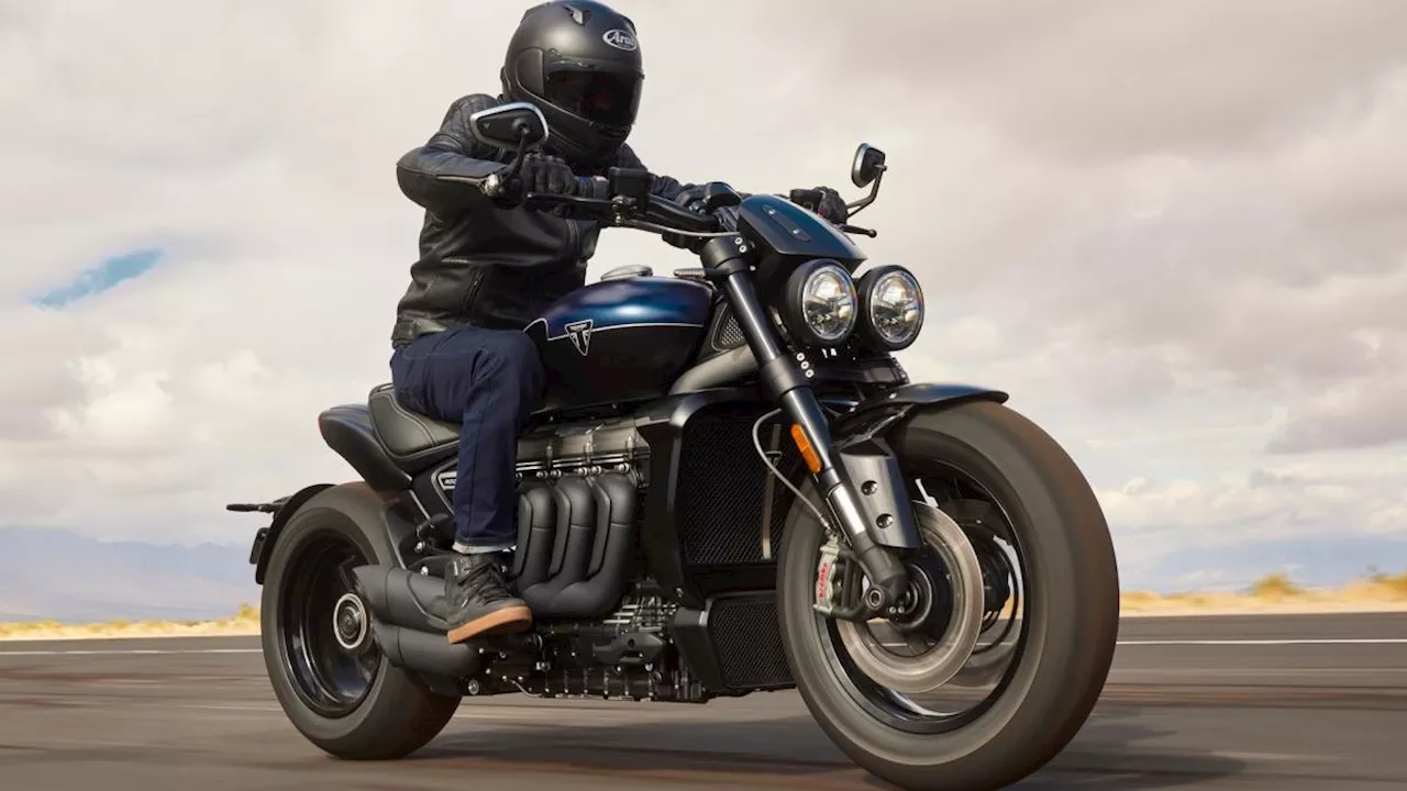 Nuova Triumph Rocket 3 Storm R e GT: caratteristiche e prezzi