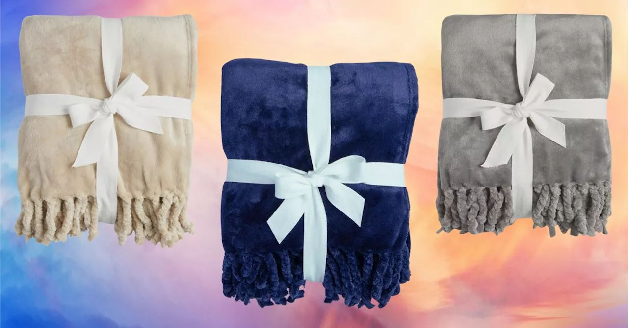 The Nordstrom Blanket That Reviewers Are Buying In Multiples Is On Sale Right Now