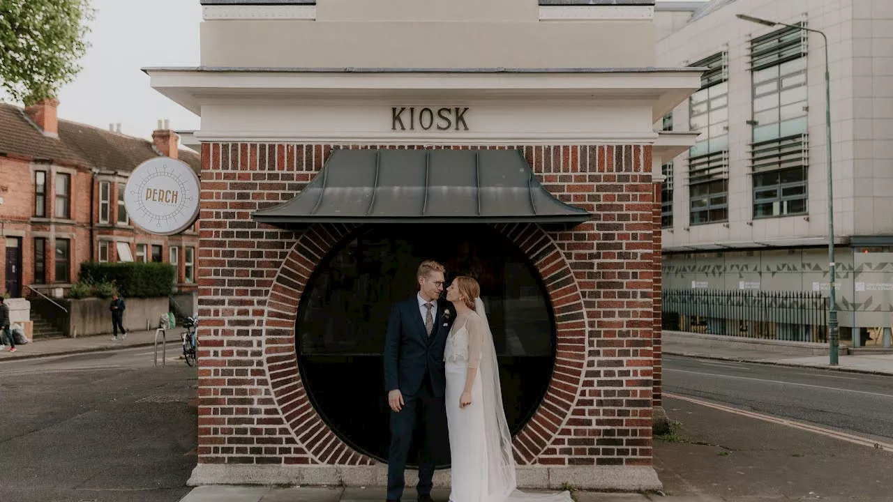 Real Weddings: Jenny and Stephen tie the knot at Dublin City Hall