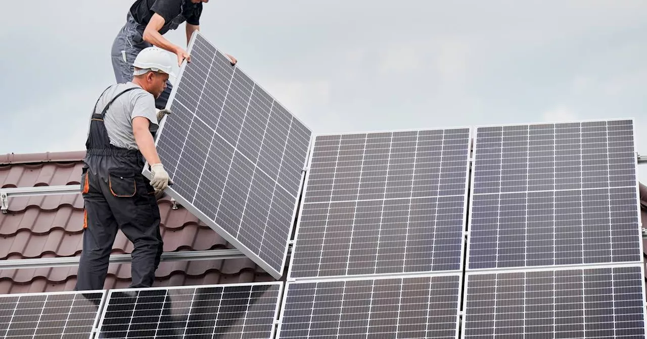 Solar panels can save homeowners €24,000 in energy bills over 25 years, survey finds