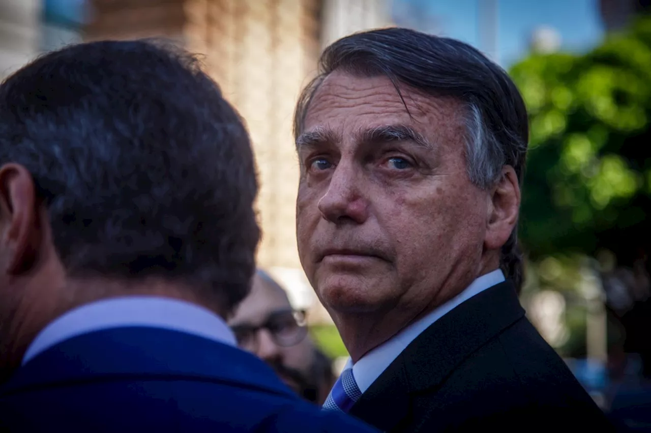 PF indicia Bolsonaro, Cid e deputado por falsificação em certificados da vacinação