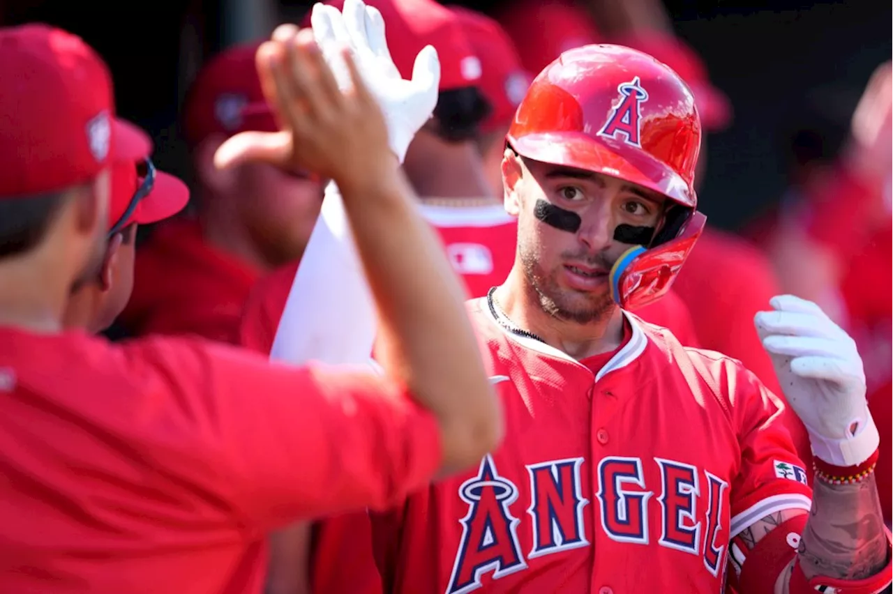 Aaron Hicks, Zach Neto continue sizzling spring performances in Angels’ victory