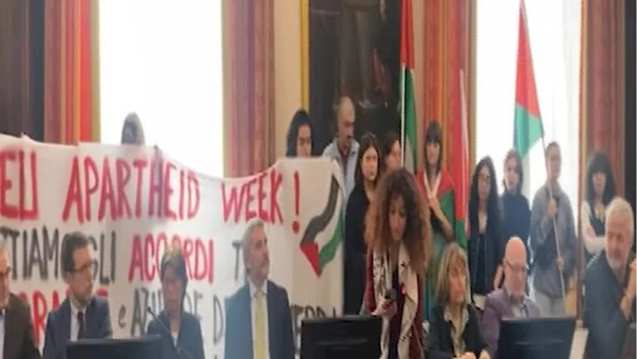 Torino, accordo università-Israele: studenti protestano al Senato accademico