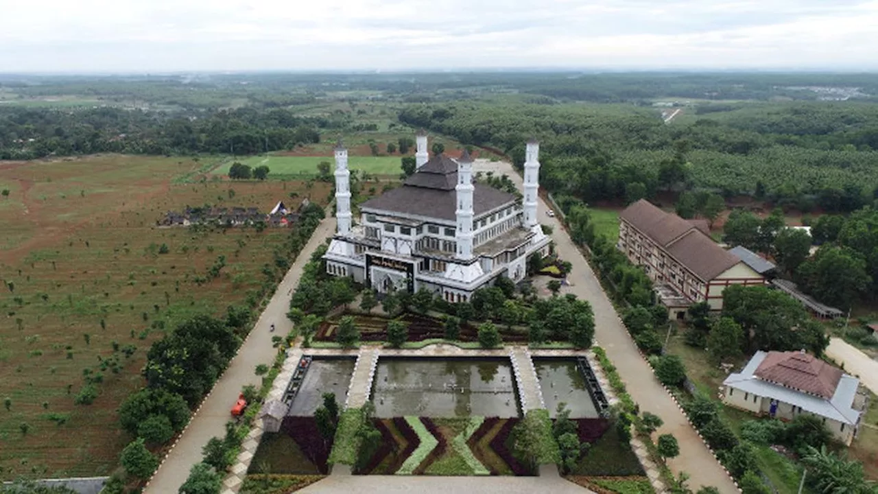 Mengenal Tajug Gede Cilodong, Ikon Baru Wisata Religi di Kabupaten Purwakarta