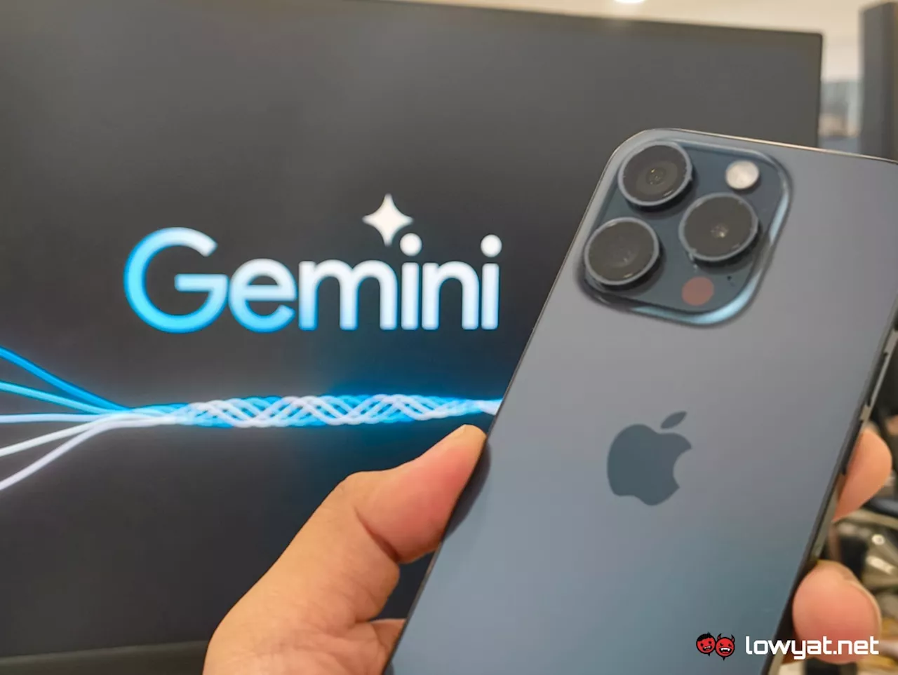 Apple Reportedly Negotiating With Google To Bring Its Gemini AI Model To IPhones