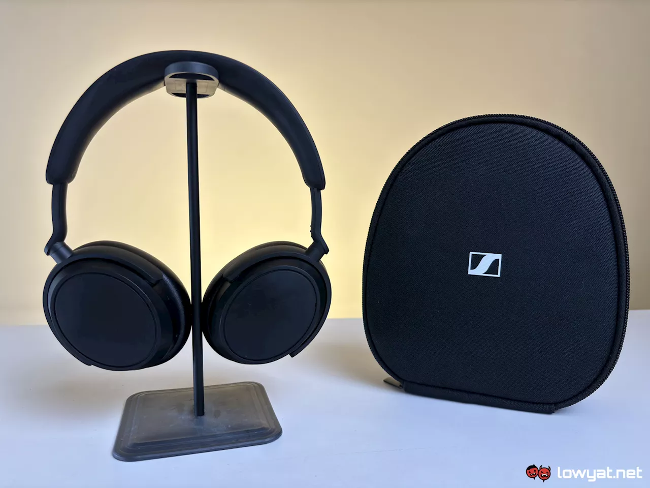 Sennheiser Accentum Plus Lightning Review: Who's The Competition Again?