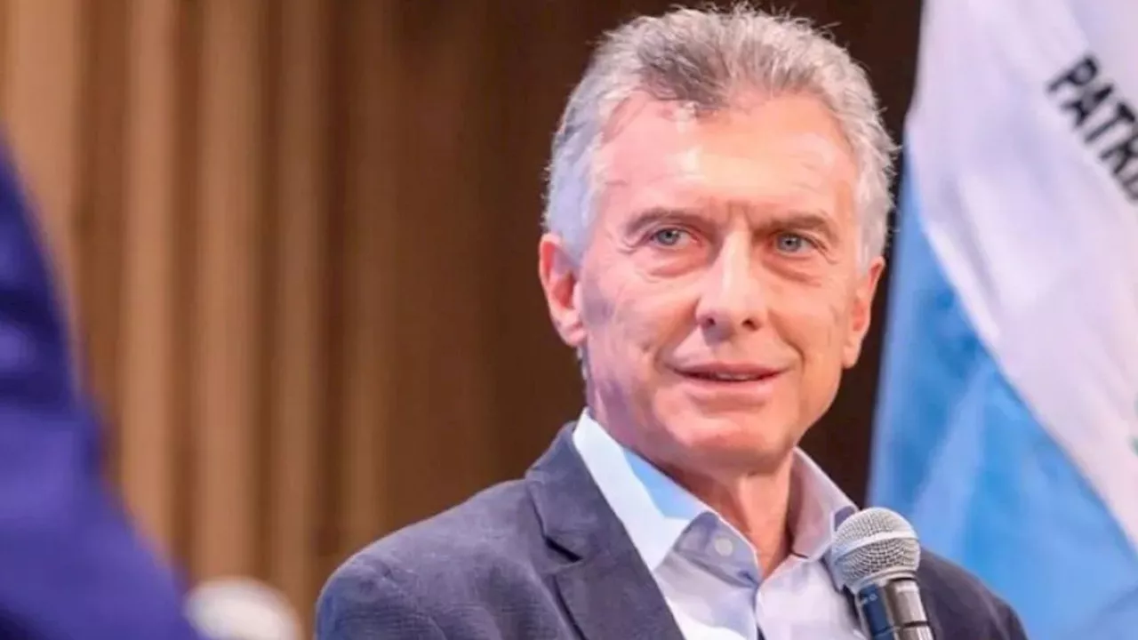 Mauricio Macri asume como presidente del PRO