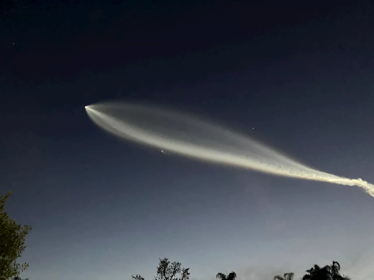 PHOTOS: San Diego in awe as SpaceX rocket dazzles SoCal sky