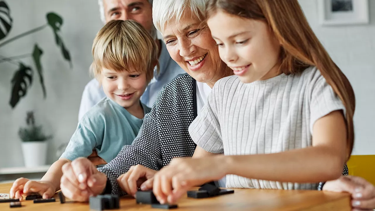 Jeux de société: quels sont les 3 meilleurs jeux de 2024 pour toute la famille?