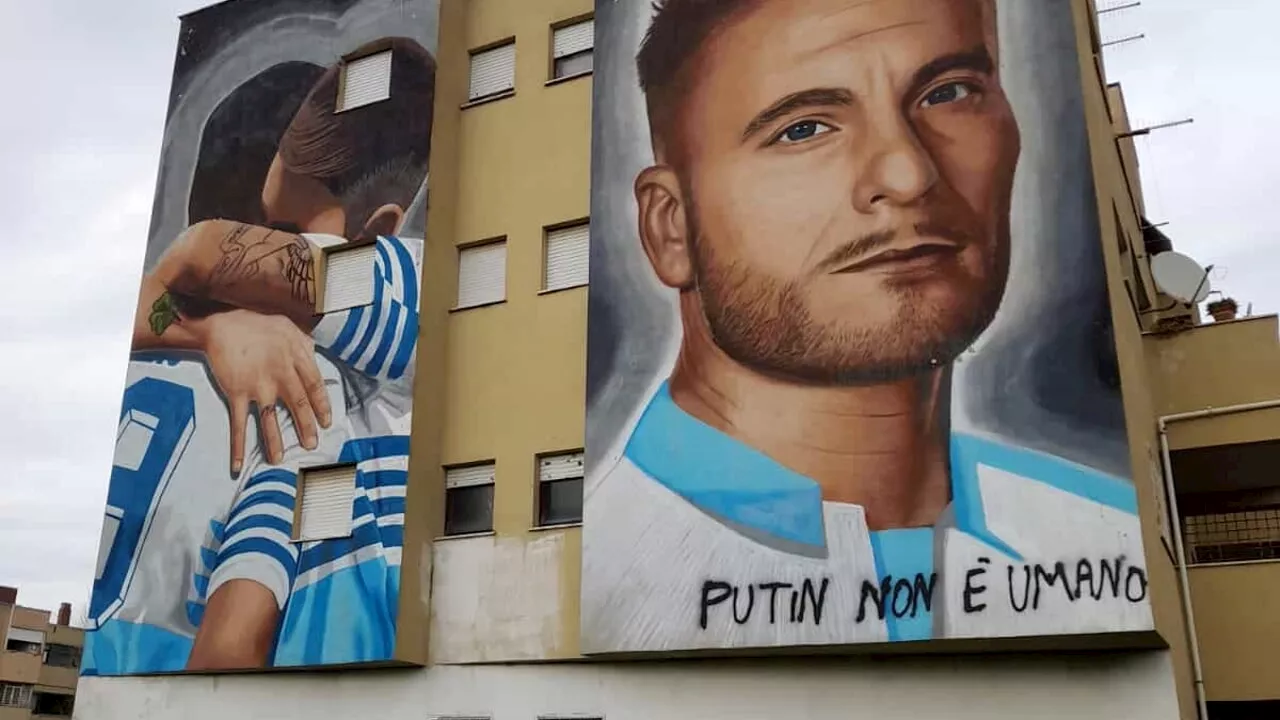 Imbrattato il murale di Jorit dedicato a Ciro Immobile con la scritta "Putin non è umano"