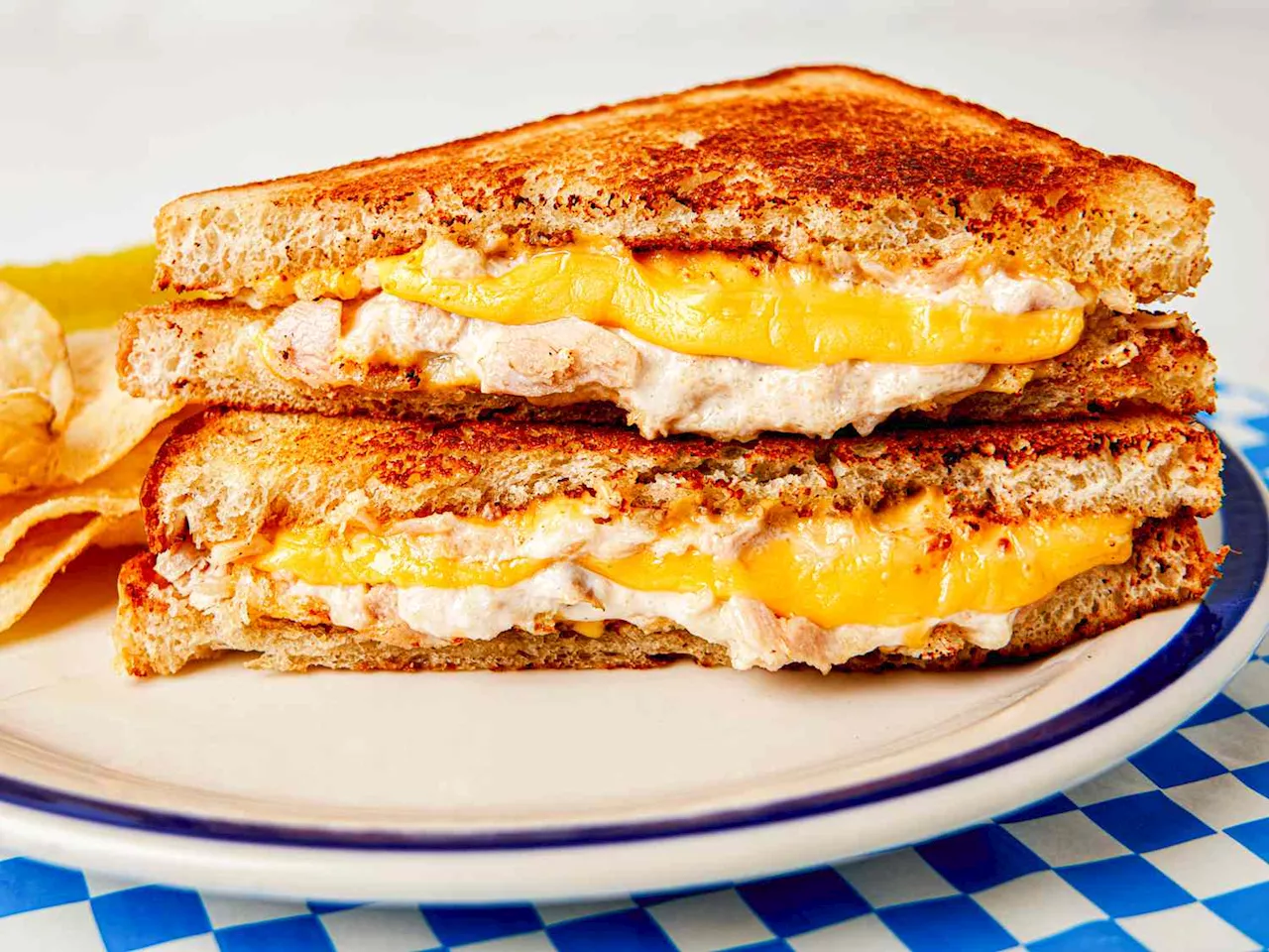 Easy Diner-Style Tuna Melt