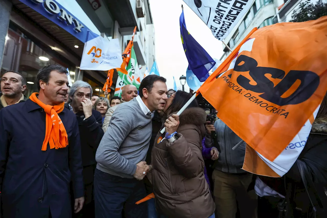 'Governo estável e maioria sólida': grupo de militantes do PSD pede acordo com o Chega