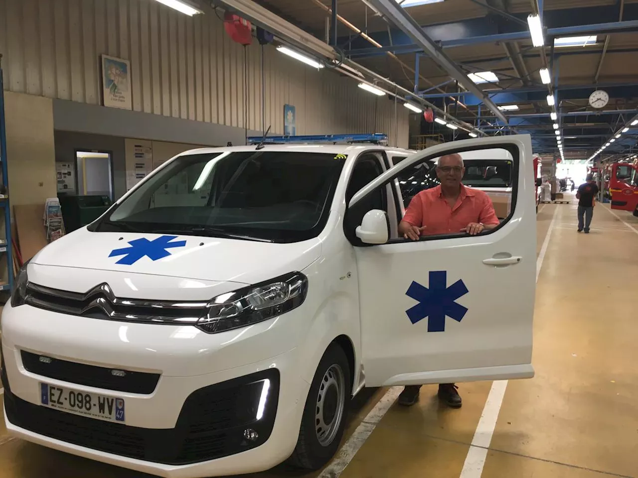 Villeneuvois : les ambulanciers en deuil rendent hommage à Philippe Robelin