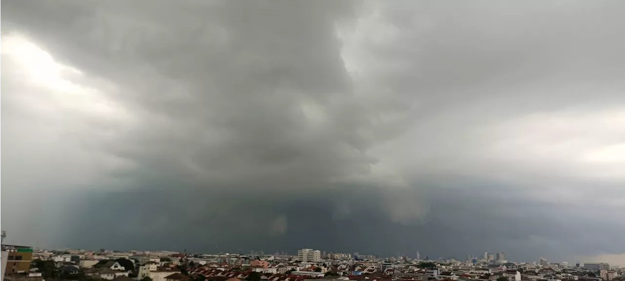 กทม.-ปริมณฑล วันนี้เจอพายุฝนฟ้าคะนอง ร้อยละ 40 ของพื้นที่ อีสานลมหนาวมา