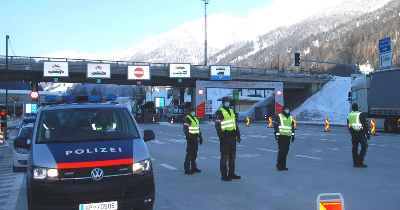 Drogen und nicht ausgelieferte Briefe im Auto: Postbote flog bei Kontrolle am Arlberg auf