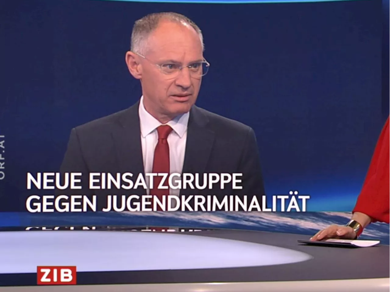 Innenminister Gerhard Karner: 'Es geht um Jugendbanden. Die müssen wir entwaffnen'