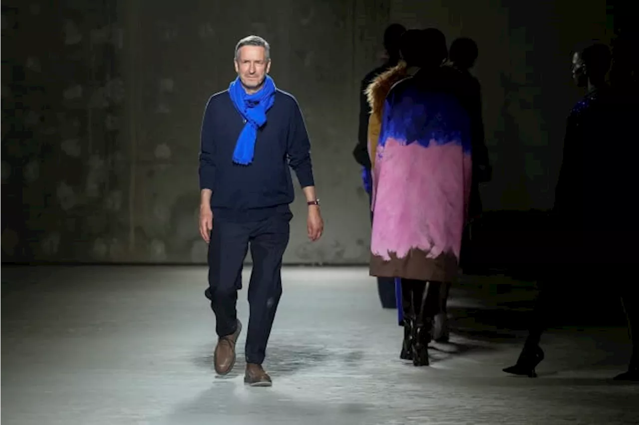 Belgian fashion designer Dries Van Noten is to step down as creative director at the end of June