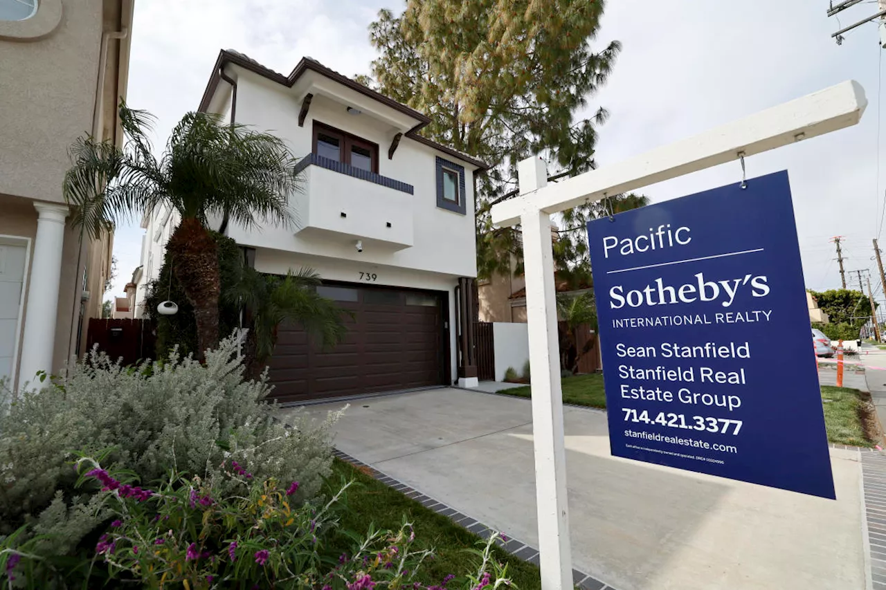 Realtor lawsuit settlement unburdens home sellers from heavy commissions. What now for buyers?