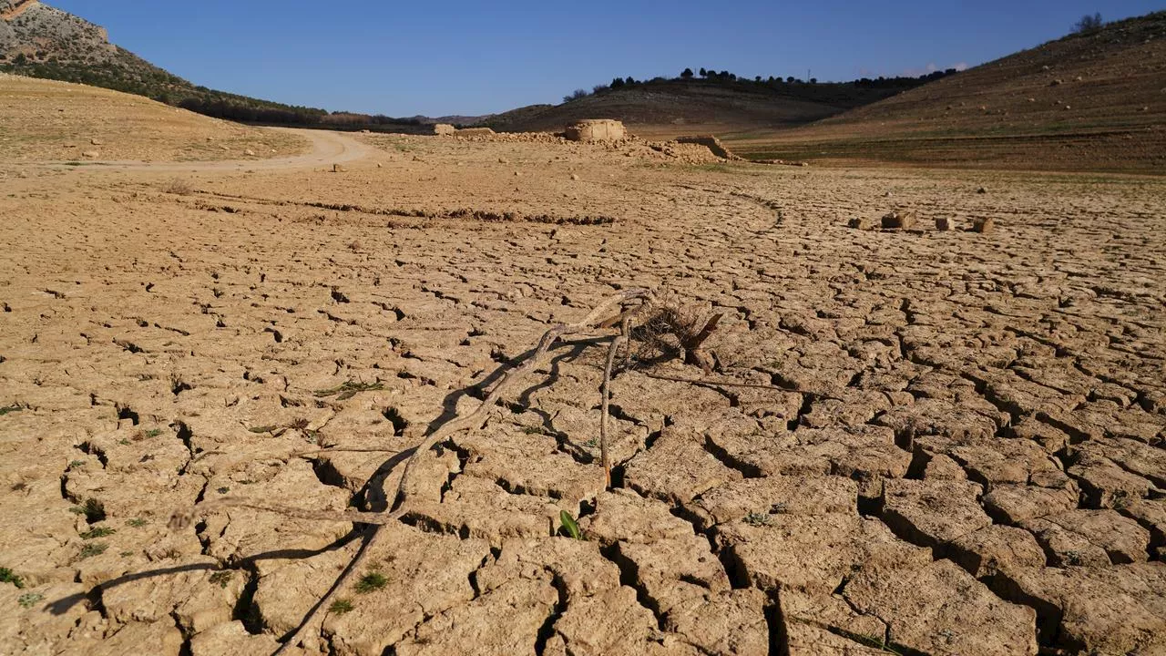 Klima-Experte: 'Uns fliegt das Klimasystem um die Ohren'