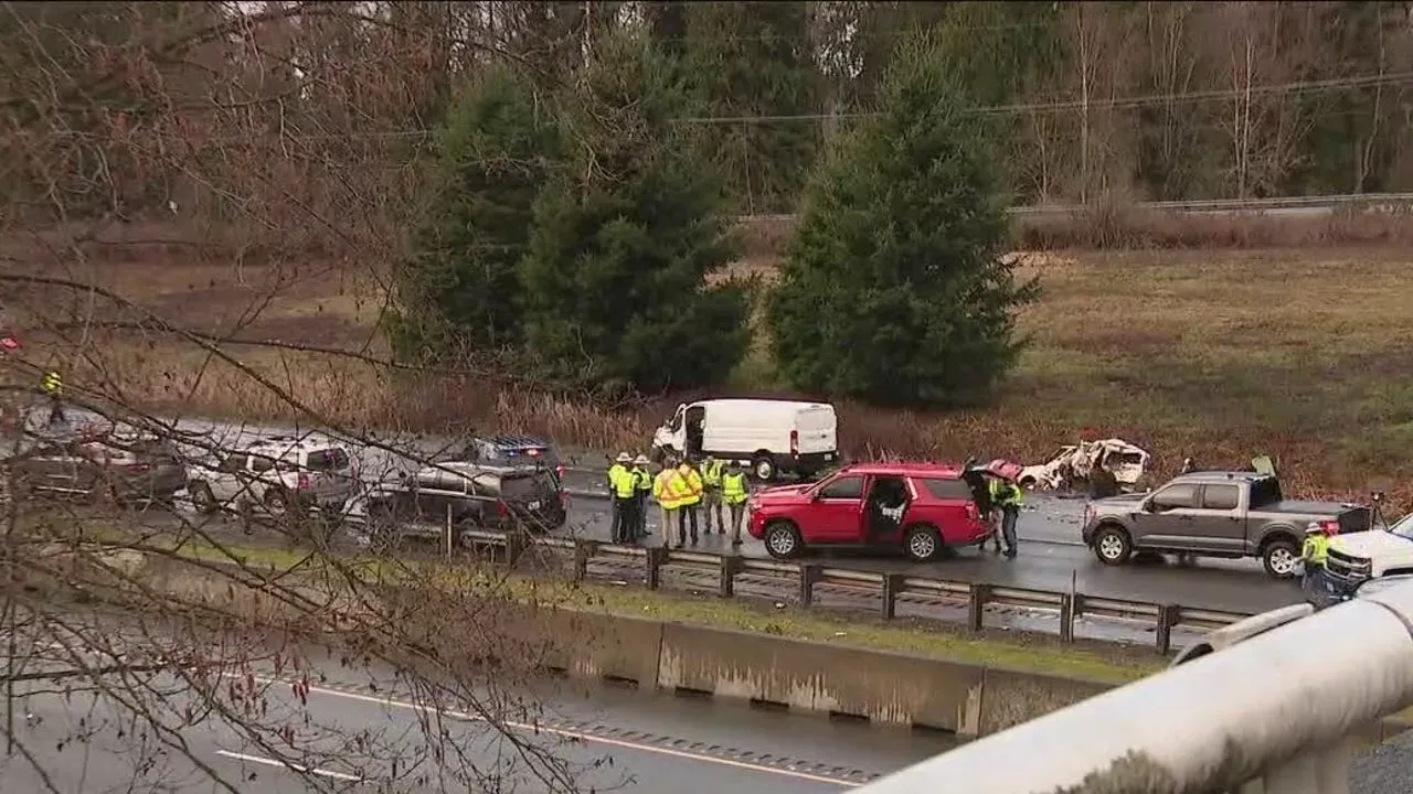 Trooper Killed in Crash on Southbound I-5