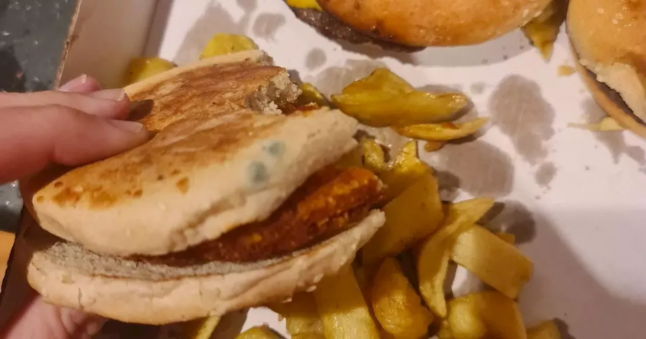 Bellshill woman 'horrified' after finding 'mould' on burger buns slams takeaway